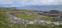 PICTURES/Dingle Peninsula - Fahen Beehive Huts & Dun Beag Fort/t_20250924_145848.jpg